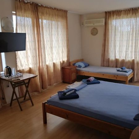 Guest House "Zora - Sarafovo" 布尔加斯 外观 照片