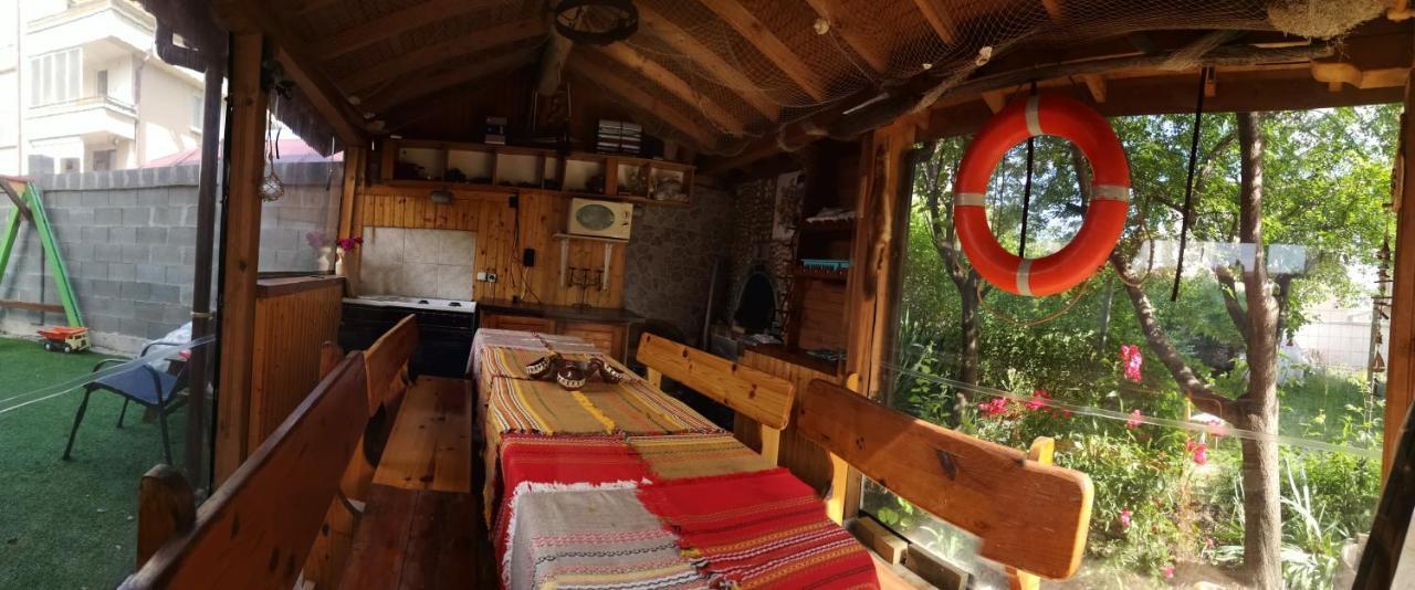 Guest House "Zora - Sarafovo" 布尔加斯 外观 照片