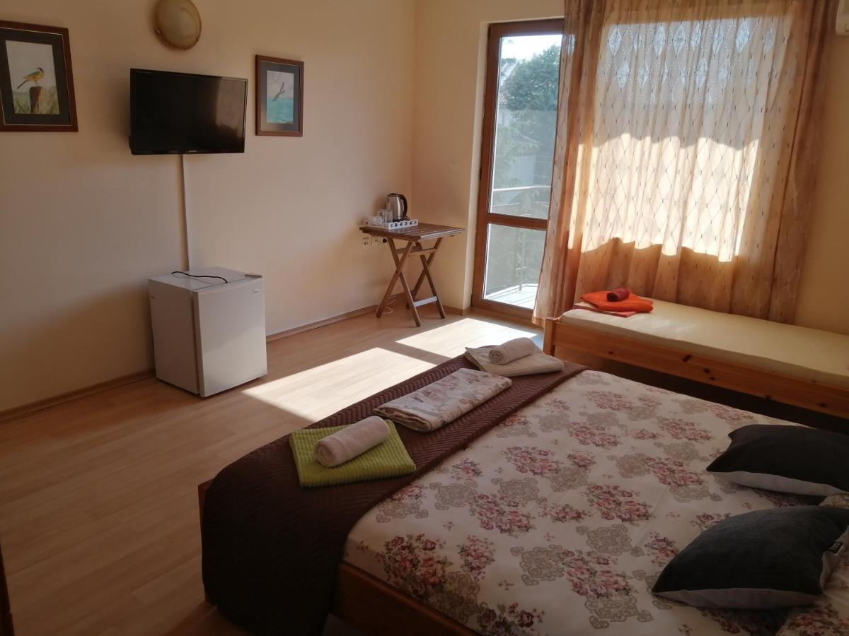 Guest House "Zora - Sarafovo" 布尔加斯 外观 照片