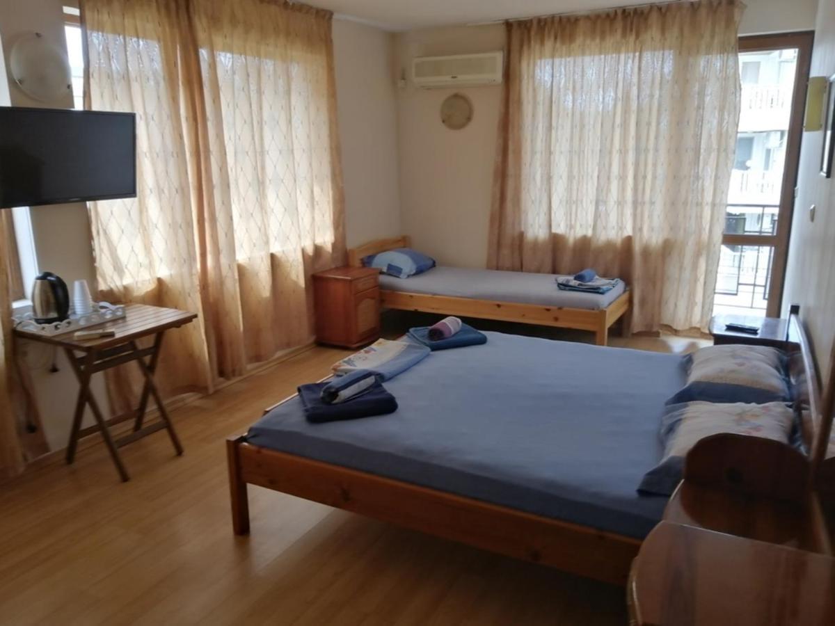 Guest House "Zora - Sarafovo" 布尔加斯 外观 照片