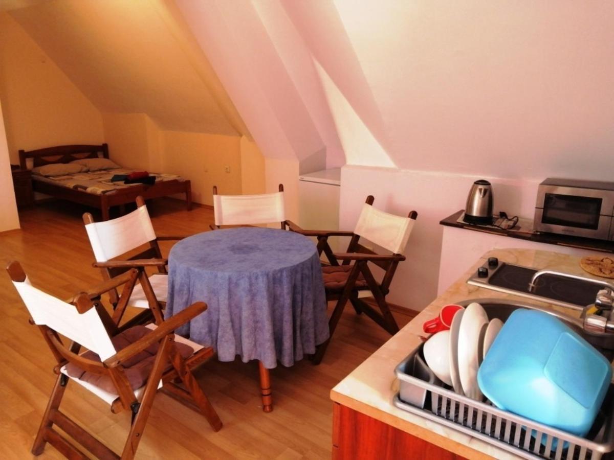Guest House "Zora - Sarafovo" 布尔加斯 外观 照片