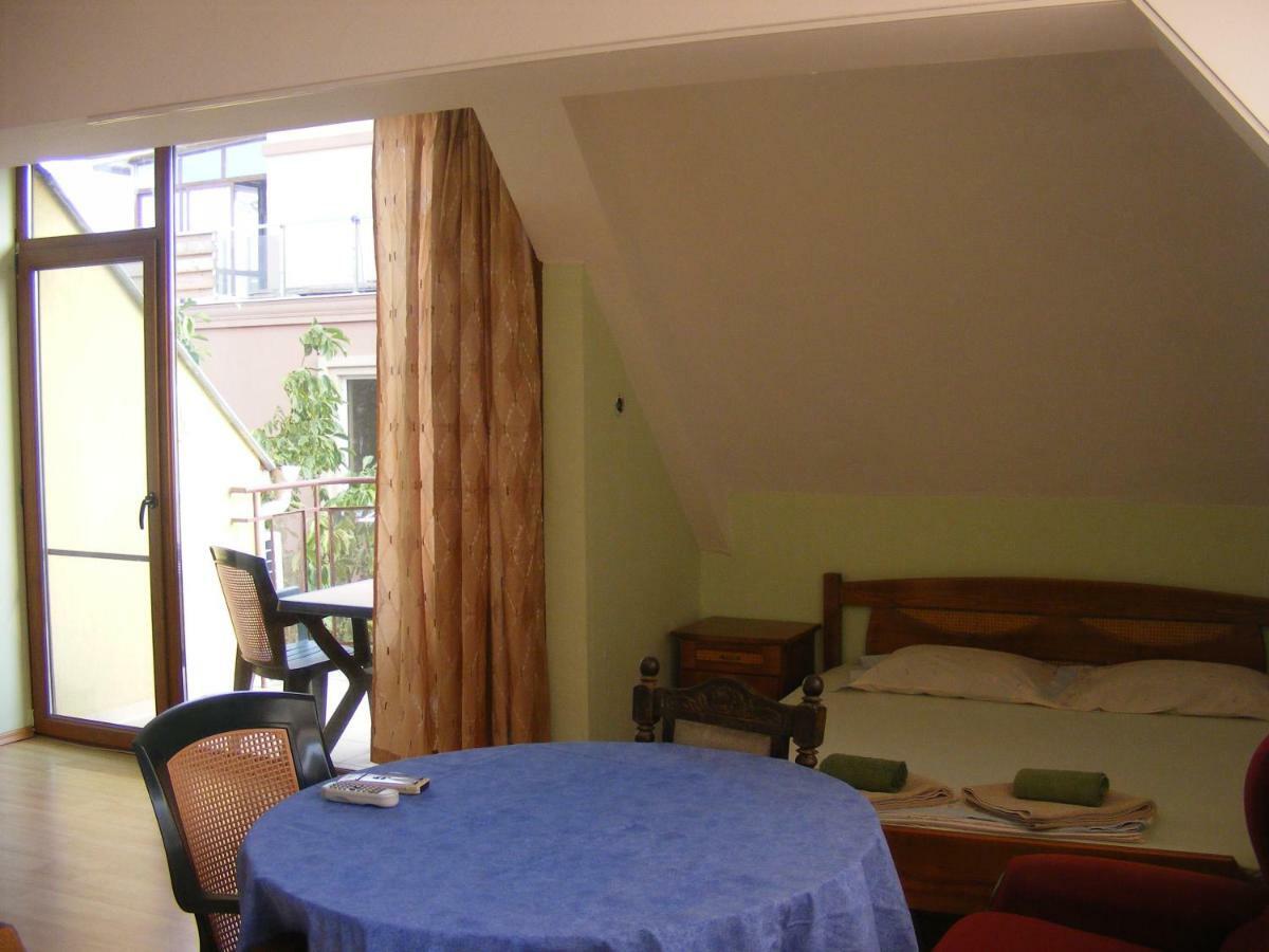 Guest House "Zora - Sarafovo" 布尔加斯 外观 照片